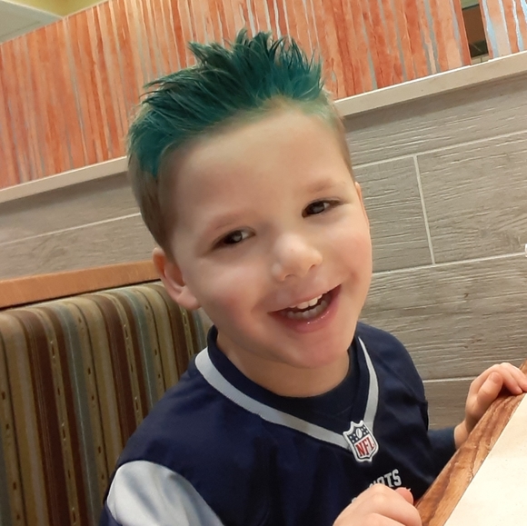 Meet your Posher, Denise - Picture 2 of 15